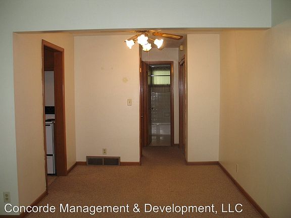 2nd image of 1900 F St APT A12
