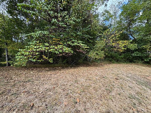 3rd image of Cherry St