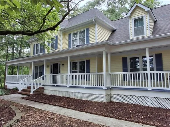 3660 Laurel Ln NE, Conyers, GA 30012