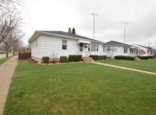 7803 32nd Ave, Kenosha, WI 53142