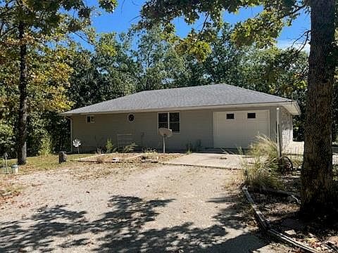 3rd image of 31379 McLaughlin Ave