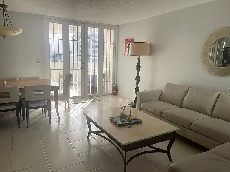 1305 Avenida Magdalena #9A — Photo 3