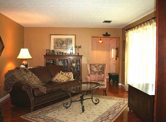 5th image of 3779 Wayland St
