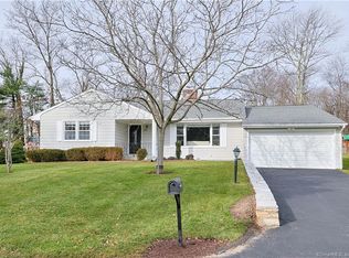 23 Bailey St, Trumbull, CT 06611