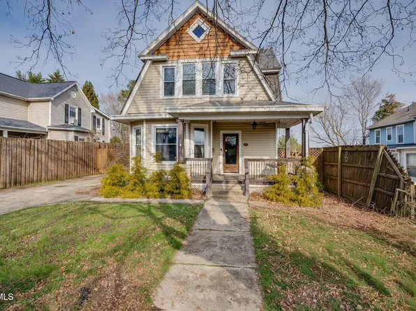 102 W Maple St, Johnson City, TN 37604