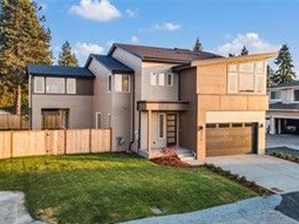 1225 S 234th Dr