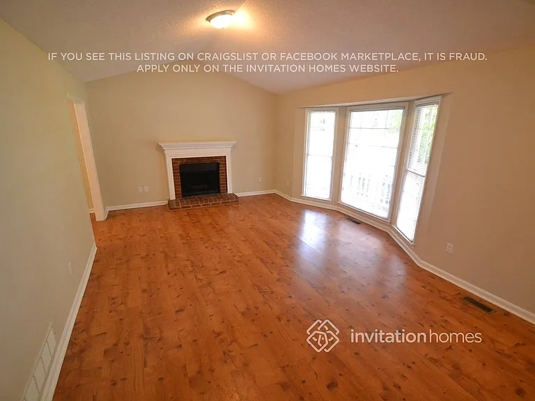 4902 Muirwood Dr — Photo 2