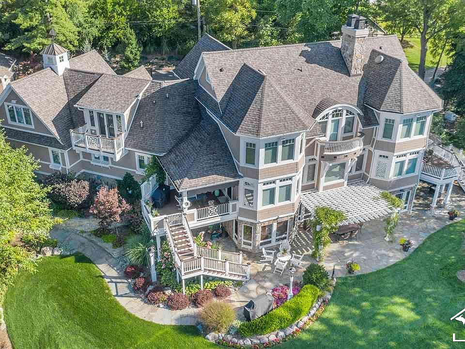 7827 N Shore Dr, Clarklake, MI 49234 Zillow