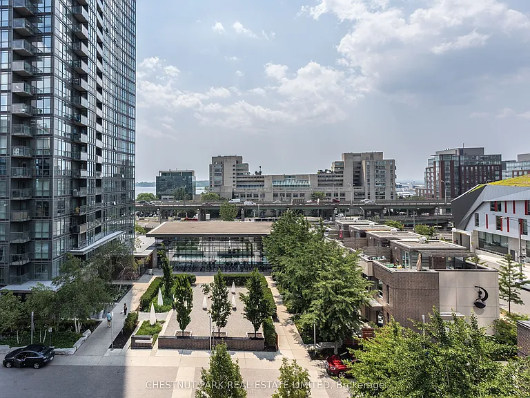 15 Fort York Blvd #710 — Photo 16