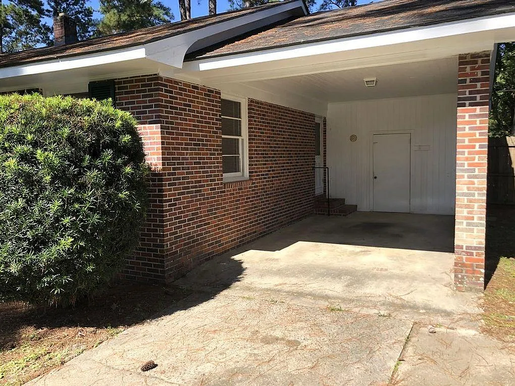 3 bed, 1649 sqft, $1,995 — Photo 3