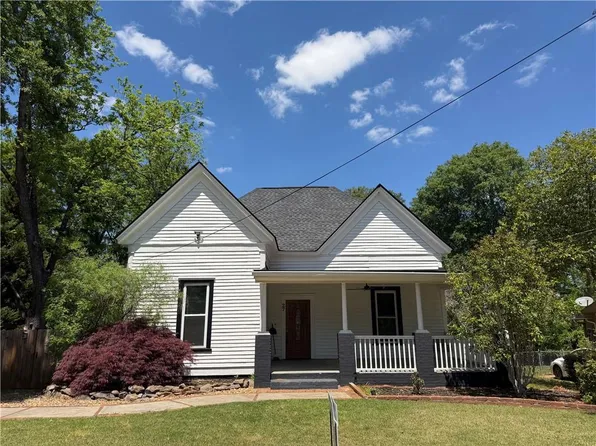 27 Carmichael St, McDonough, GA 30253