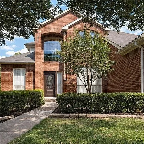 4 bed, 3.0 bath, 2908 sqft, $2,700 — Photo 1