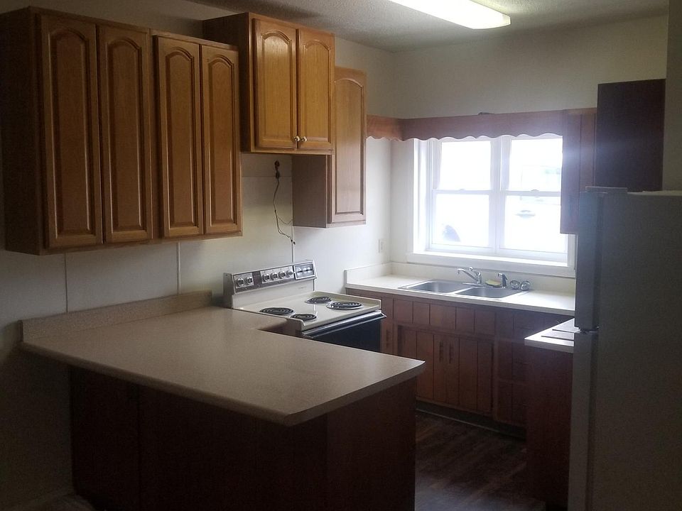 2nd image of 4 E 13th St #1A