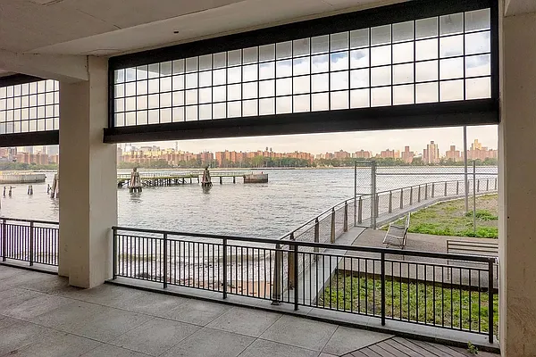 Rented by Compass | media 9