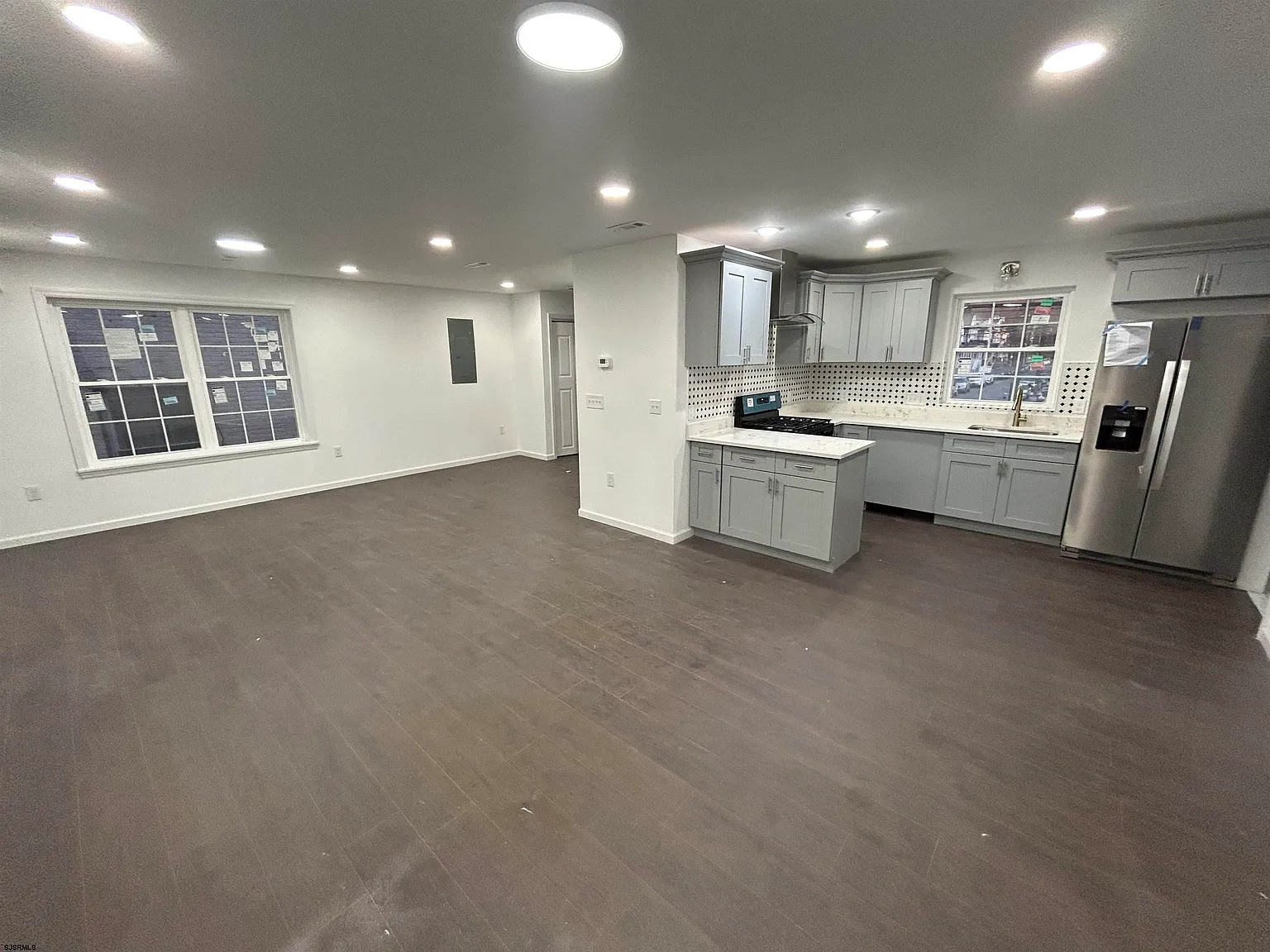 3 bed, 2.5 bath, $2,650 — Photo 3