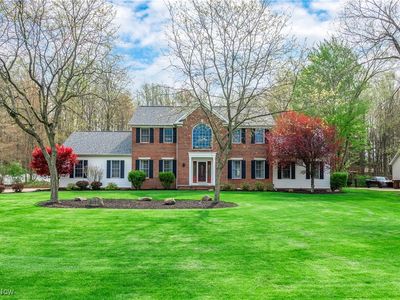 8055 Sandstone Dr, Northfield, OH, 44067