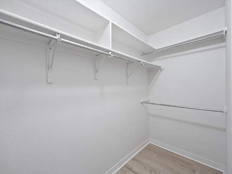 1041 Signal Ridge Pl — Photo 13