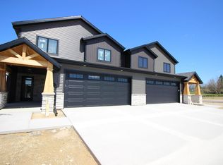 391 Ridge View Dr, Milton, WI 53563