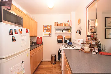 Rented by R New York