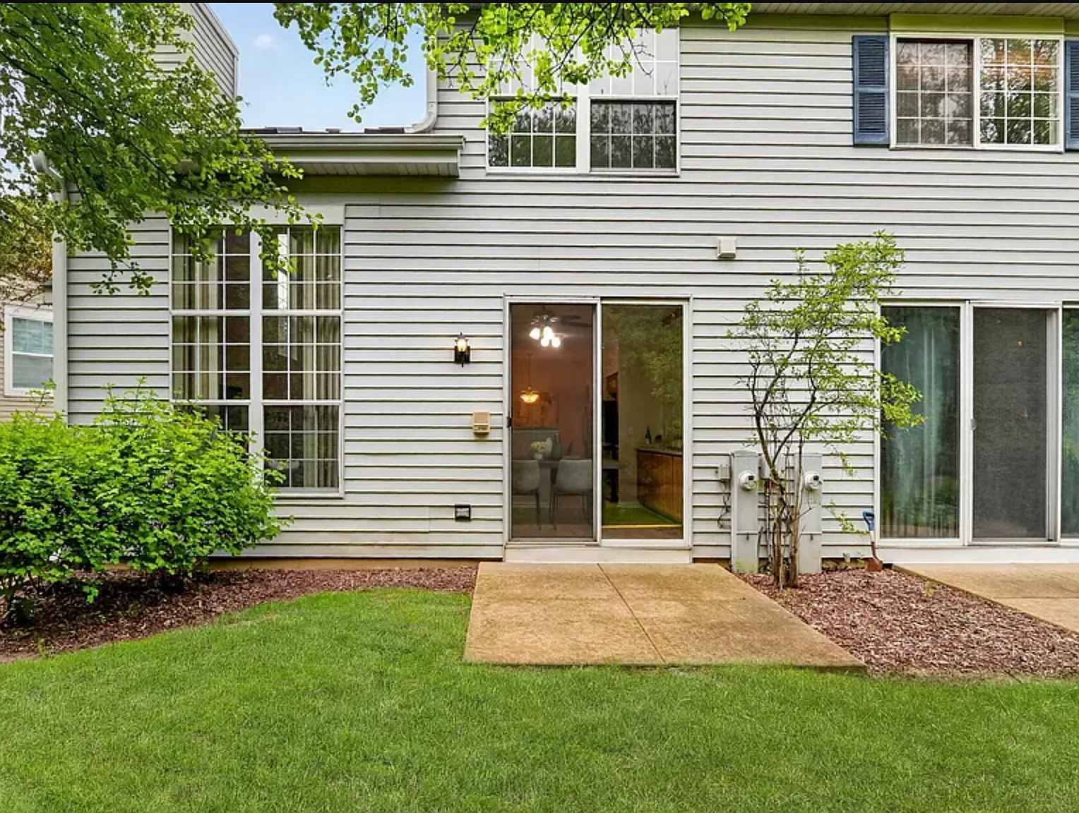1258 S Candlestick Way — Photo 3