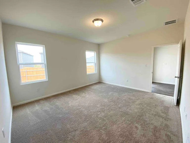 360 Bell Rings Dr — Photo 4