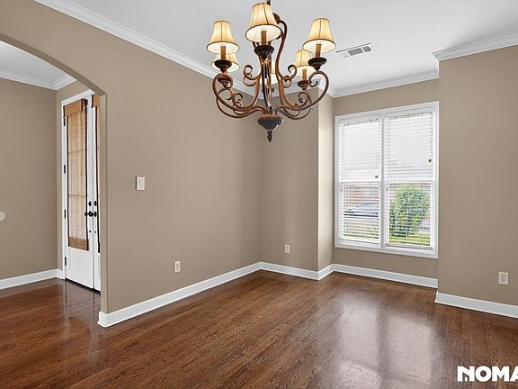 5th image of 4886 Fox Springs Dr