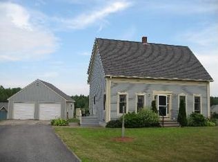 18 Paige Dr, Gorham, ME 04038
