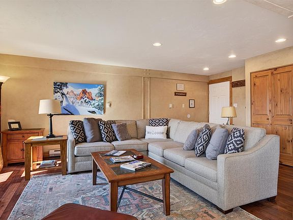 3rd image of 2626 Longthong Rd #101
