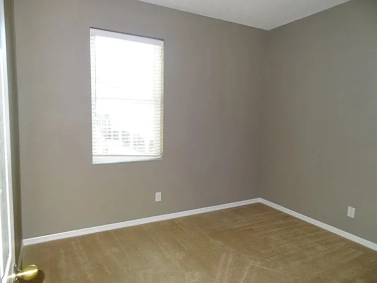 4025 Shawn Cir — Photo 10