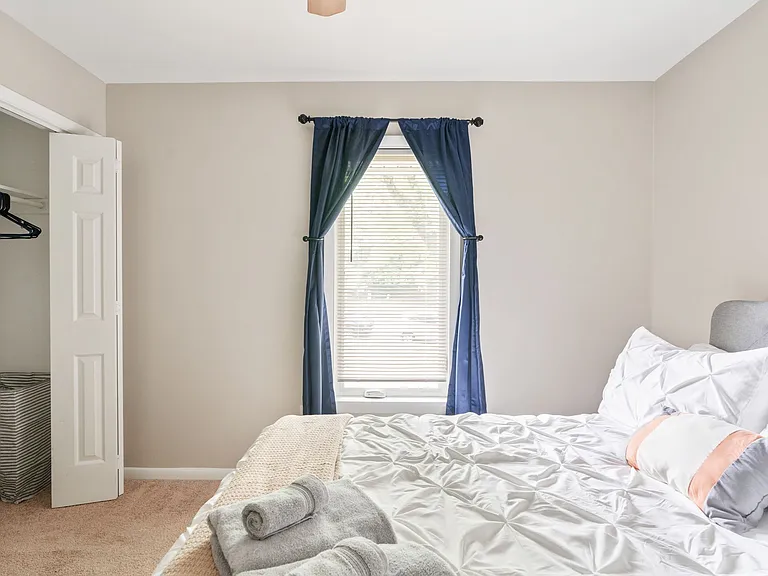 1902 Cambridge Dr — Photo 26