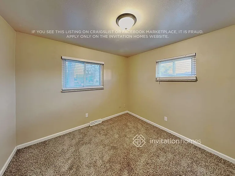 9174 Lander St — Photo 12