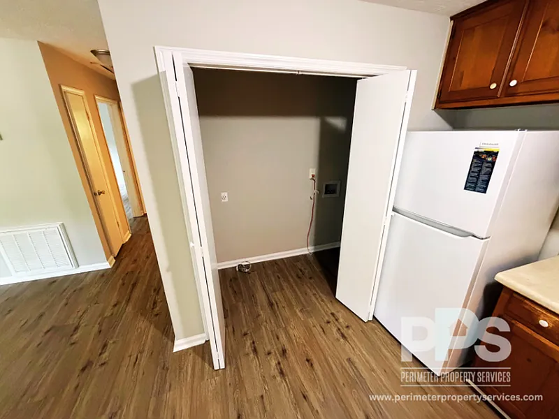 2 bed, 1.0 bath, 766 sqft, $1,099 — Photo 4