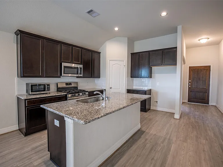 3427 Avary River Ln — Photo 6