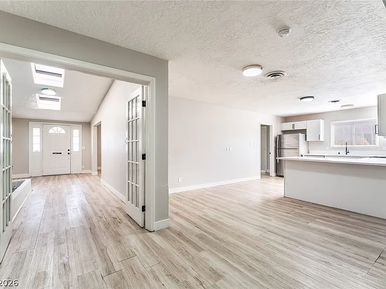 2129 N Michael Way — Photo 18