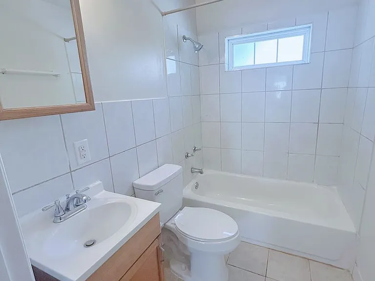 903 Price Ave — Photo 5