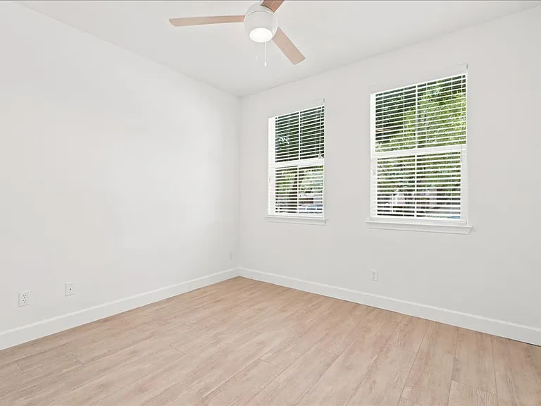3169 Parkham Dr — Photo 15