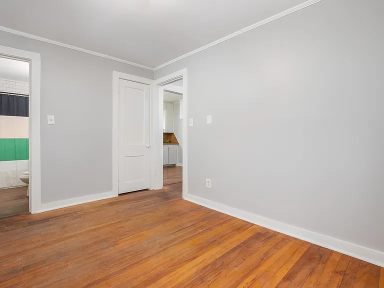 2415 N Linn Ave — Photo 14