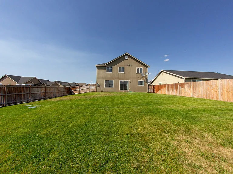 210 W Hailey Ct — Photo 27