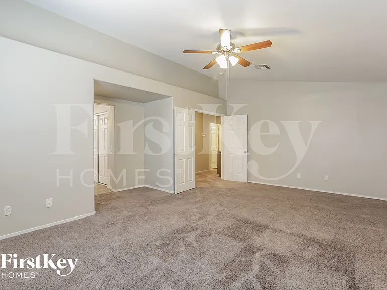 8227 Shallow River Ct — Photo 9