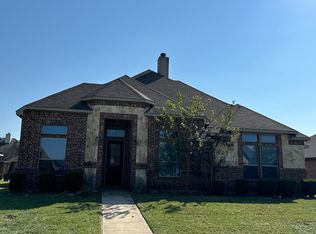 408 Valley Ridge Dr, Red Oak, TX 75154