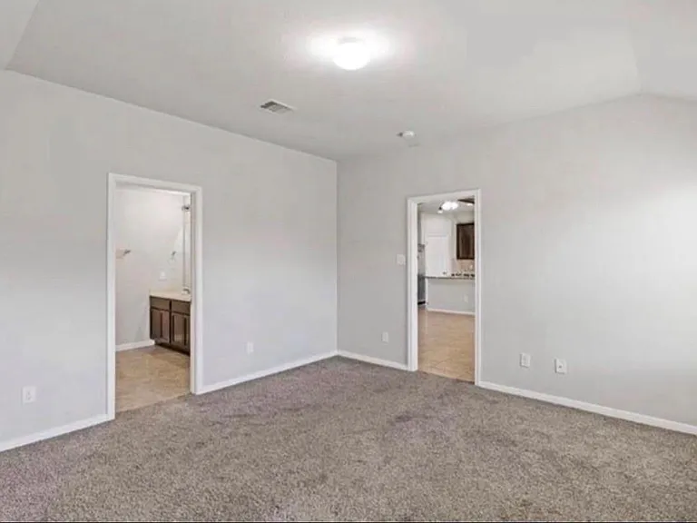 9514 Matilda Creek Ct — Photo 7