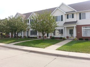 2117 Ridgeview Cir, Clive, IA 50325