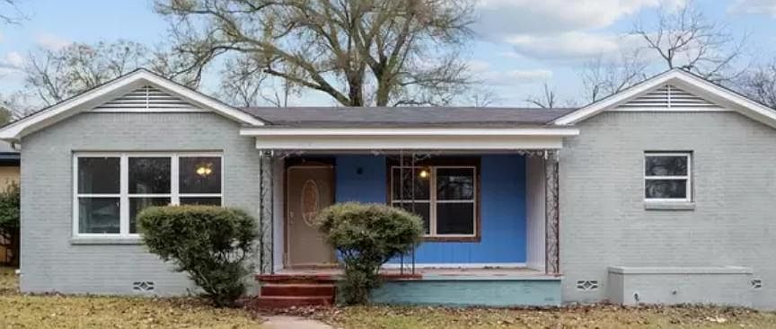 1st image of 614 N Englewood Ave