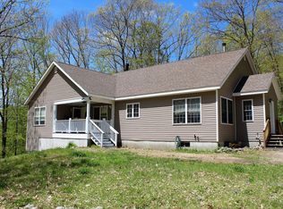 40 Lazy Breeze Ln, Cornish, ME 04020