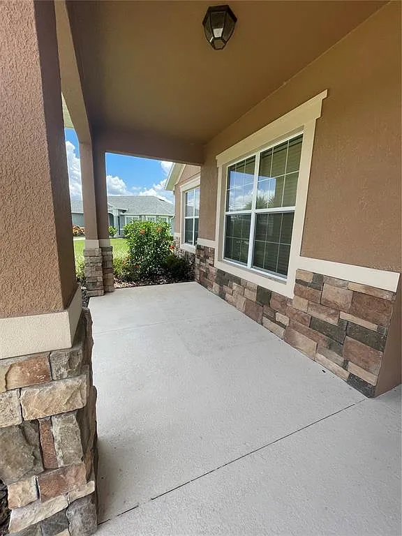 3 bed, 2.5 bath, 2228 sqft, $2,750 — Photo 2