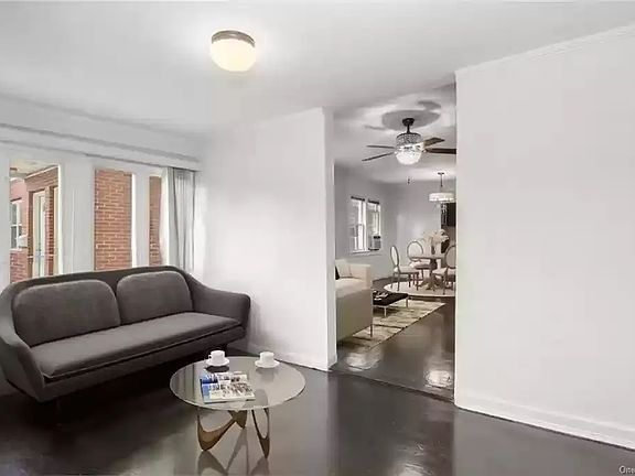 2nd image of 1903 Nereid Ave