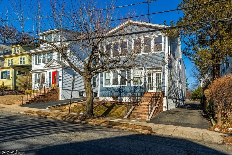17 Boyden Pkwy #1