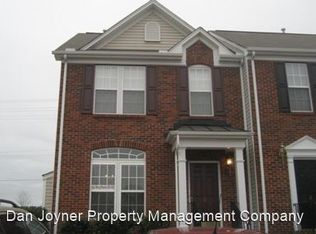 1 Spring Crossing Cir, Greer, SC 29650