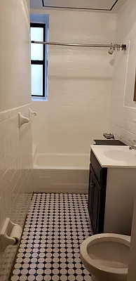 Rented by Winzone Realty Inc | media 16