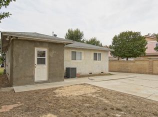 1221 E 9th St, Upland, CA 91786